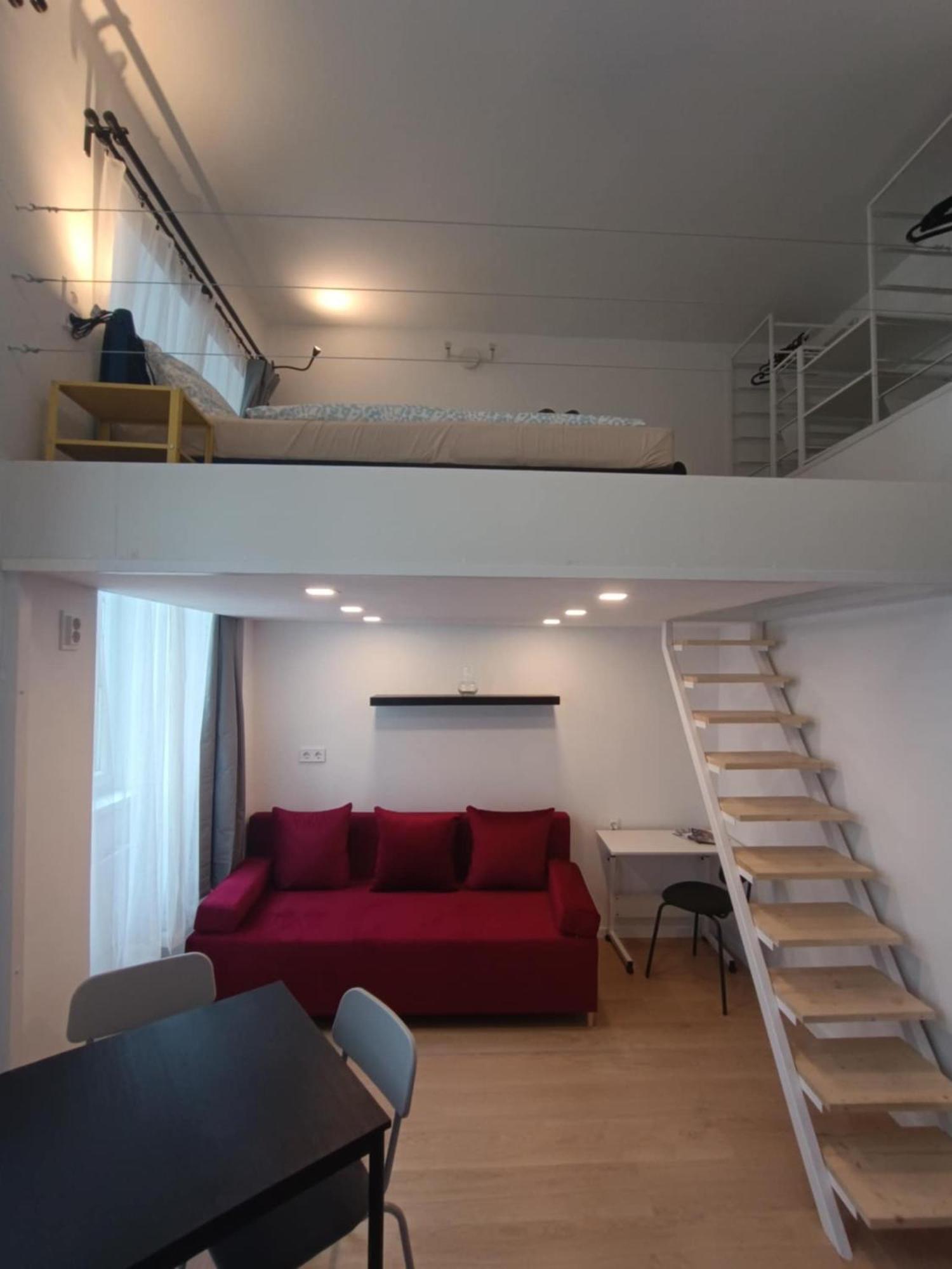 Niko's Apartment